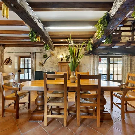 Maison A La Campagne * Saint-Vallier (Charente)